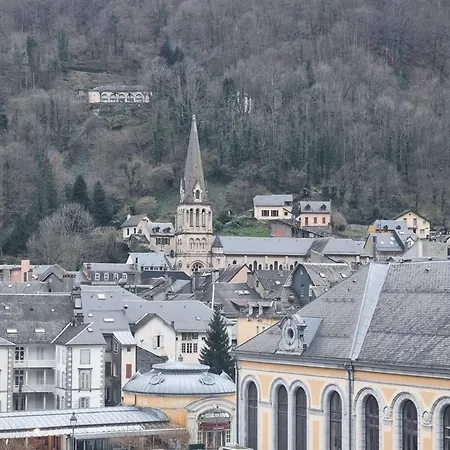 Appartement T2 De 31 M² à Cauterets, Proche Centre, Casier à Ski. - Fr-1-234-343 Cauterets